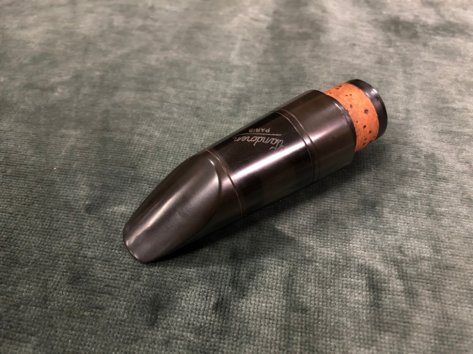 Photo Older Vandoren 3V Hard Rubber Clarinet Mouthpiece – 1.13mm